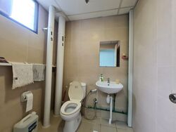 Oxley Bizhub (D14), Shop House #453529491